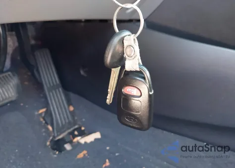 2014 Hyundai Elantra Se z USA, uszkodzony, nr VIN 5NPDH4AE1EH516843